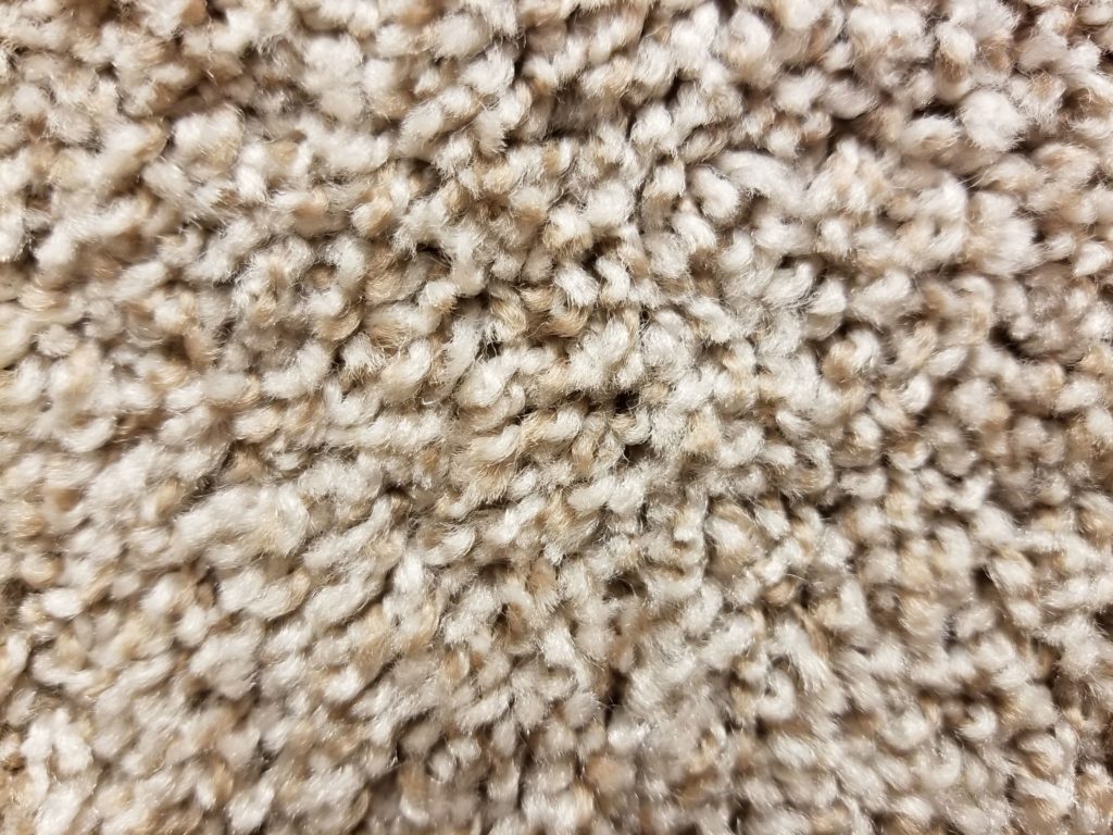 Mohawk Carpet's Gulf Breeze in color Apple Fritter - 30 oz Everstrand Revive PET