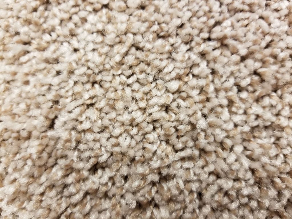 Mohawk Carpet's Gulf Breeze in color Apple Fritter - 30 oz Everstrand Revive PET