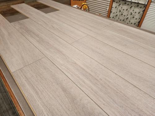 Neutral, Warm Oak