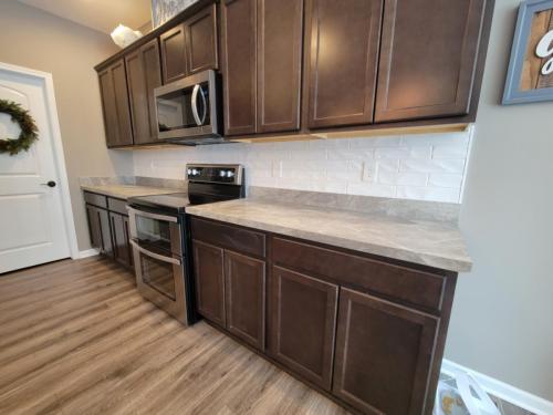 A simple yet beautiful installation of Marlow Cloud 3" x 12" subway tiles